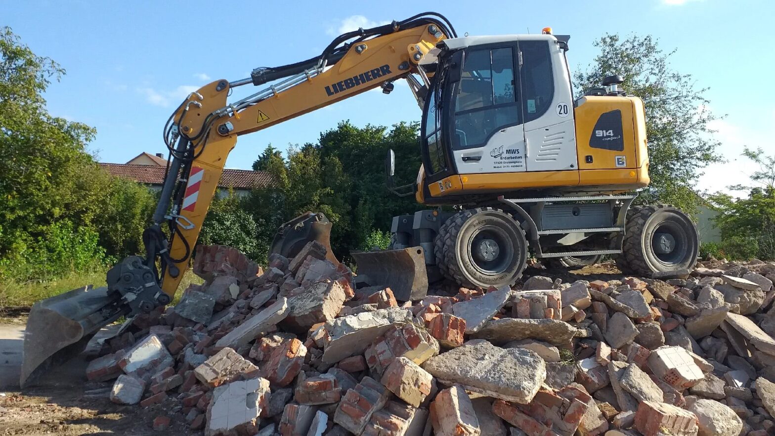 MWS Erdarbeiten · Baggerarbeiten, Abbruch Und Natursteinmauern